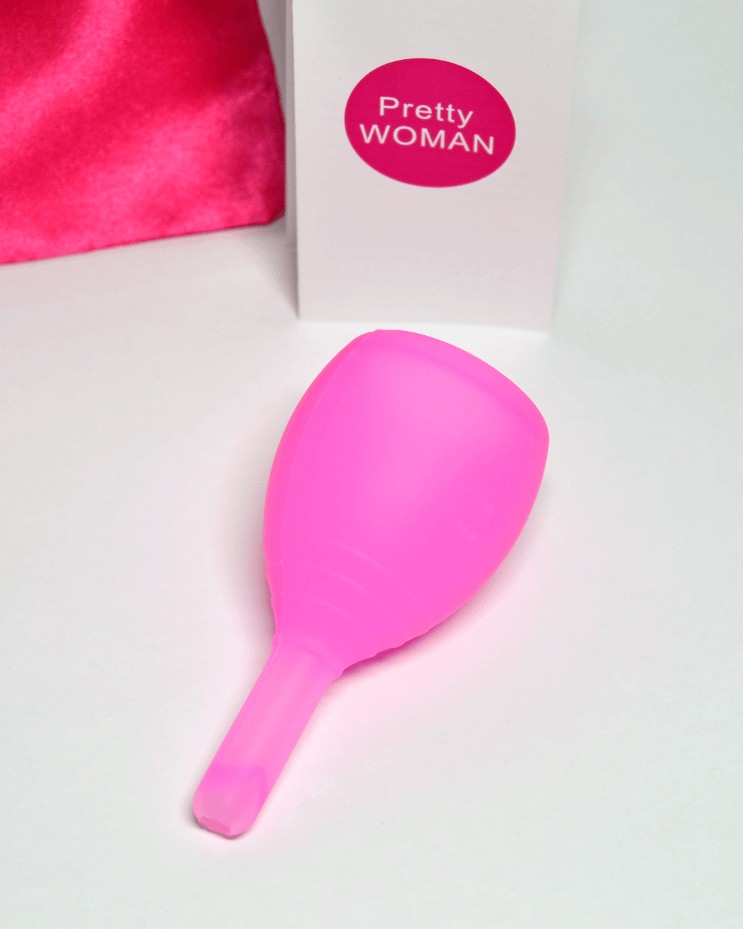 Розовая менструальная чаша PrettyWoman с клапаном, метки объема